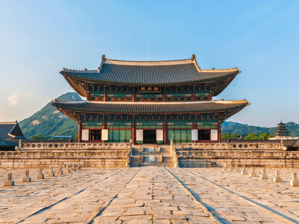 Gyeongbokgung - Must-visit when traveling solo in Seoul